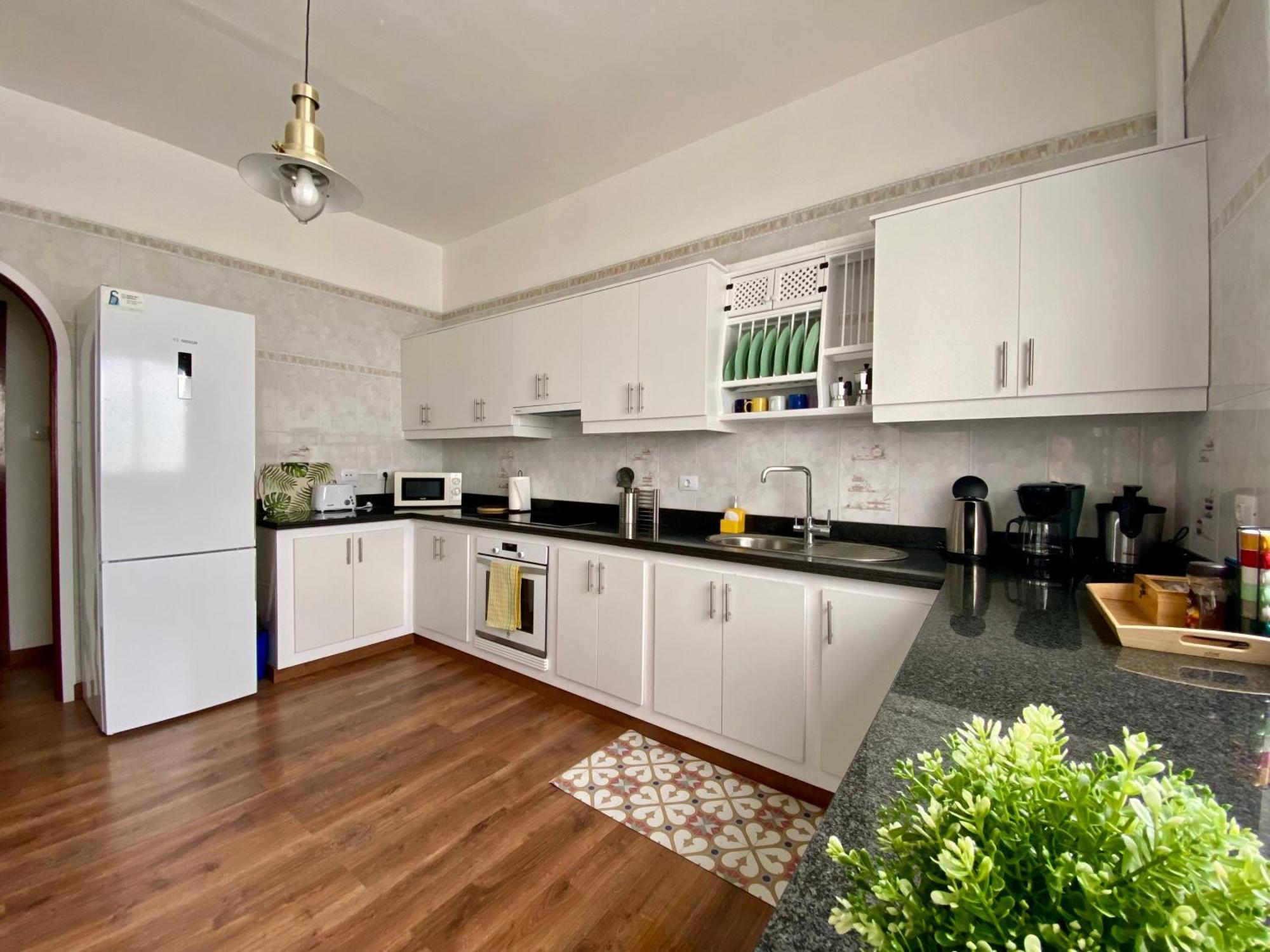 Ferienwohnung Vista Plaza - Exceptional Location Los Llanos De Aridane Exterior foto