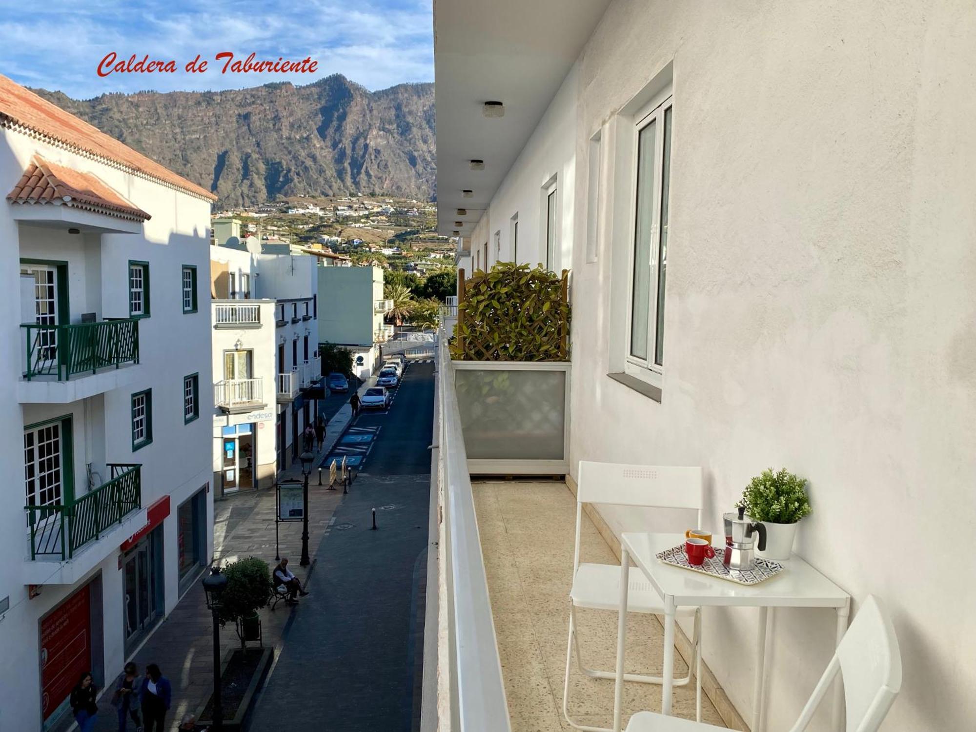 Ferienwohnung Vista Plaza - Exceptional Location Los Llanos De Aridane Exterior foto
