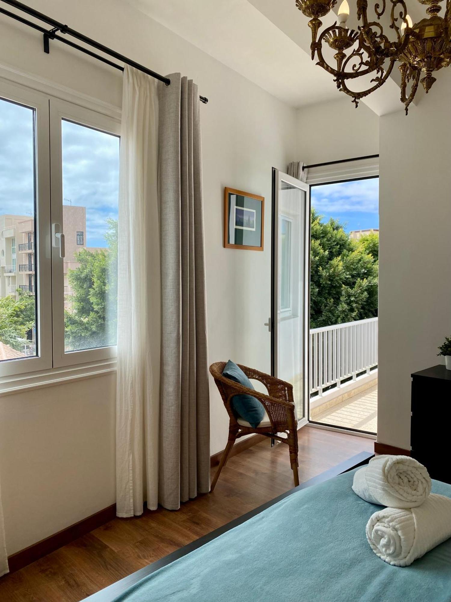 Ferienwohnung Vista Plaza - Exceptional Location Los Llanos De Aridane Exterior foto